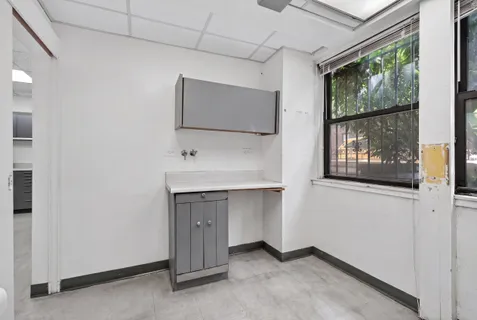 $695,000 | 55 East 9th Street, Unit 1F | Greenwich Village