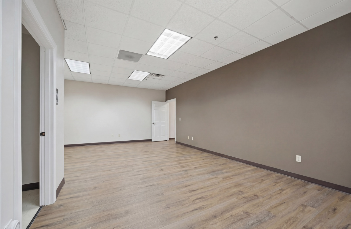 6475 Washington Street Gurnee, IL 60031 - Photo 33 of 45 a view of an empty room