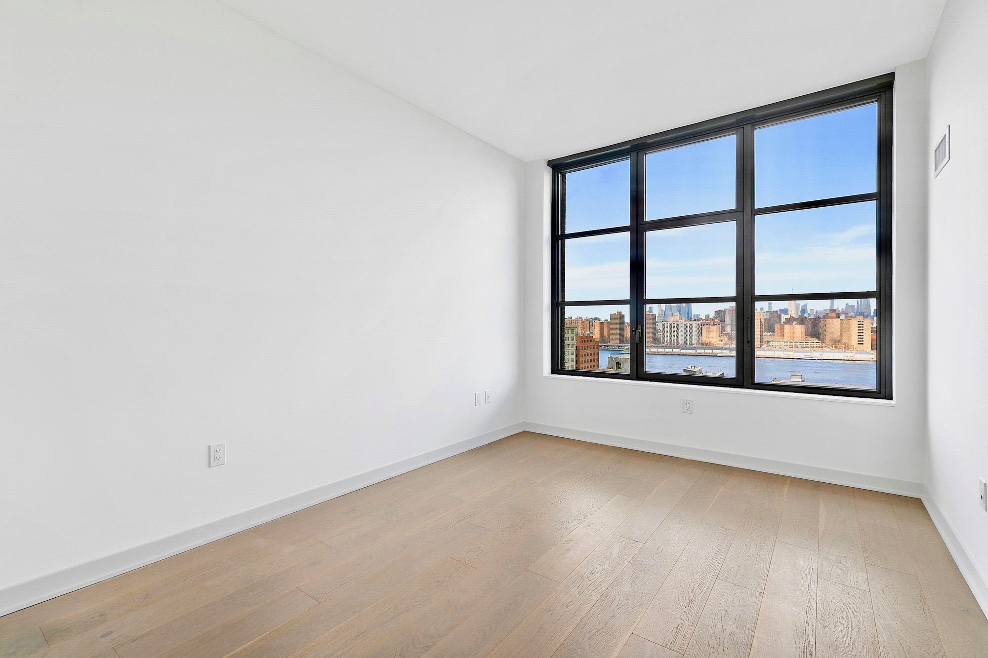 180 Front Street, Unit 11B Brooklyn, NY 11201 - Photo 7 of 18