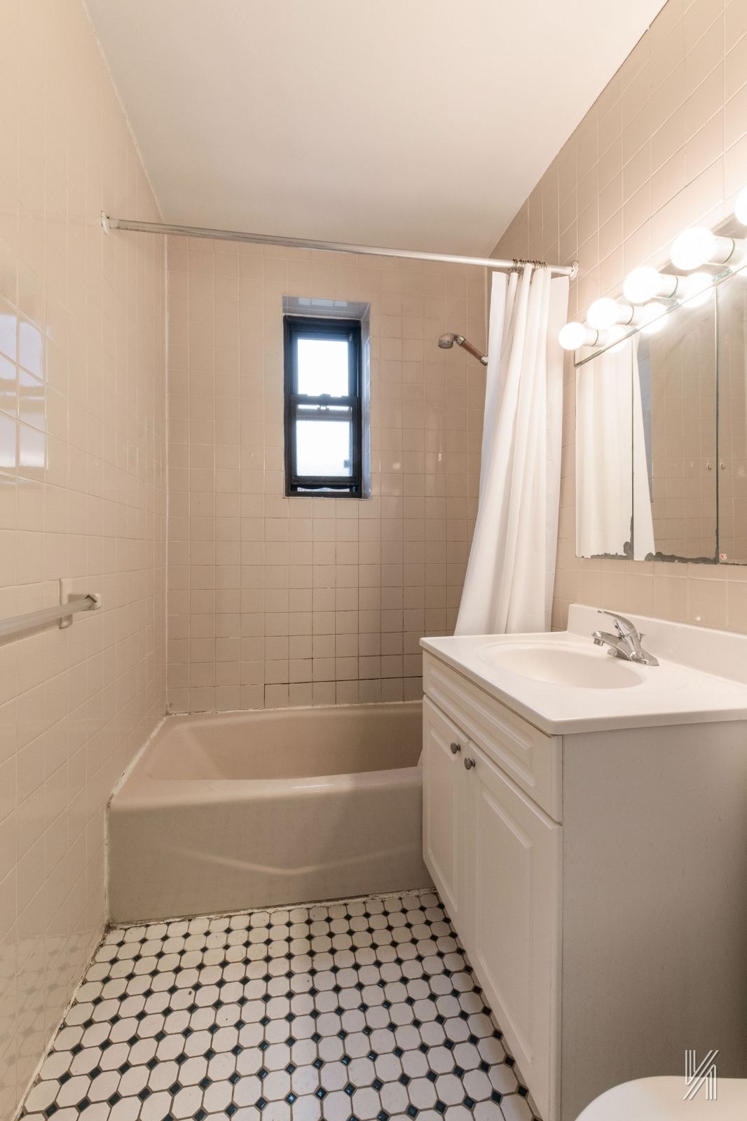 22-43 77th Street, Unit C1 Queens, NY 11370 - Photo 16 of 17