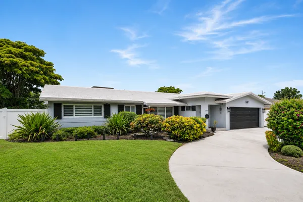 $1,825,000 | 3203 Northeast 6th Drive, Boca Raton, FL 33431