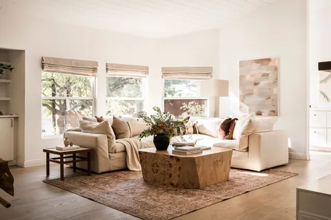 $2,849,000 | 11202 Canton Drive, Studio City, CA 91604