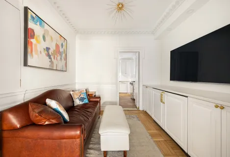 $2,650,000 | 875 5th Avenue, Unit 8D | Lenox Hill