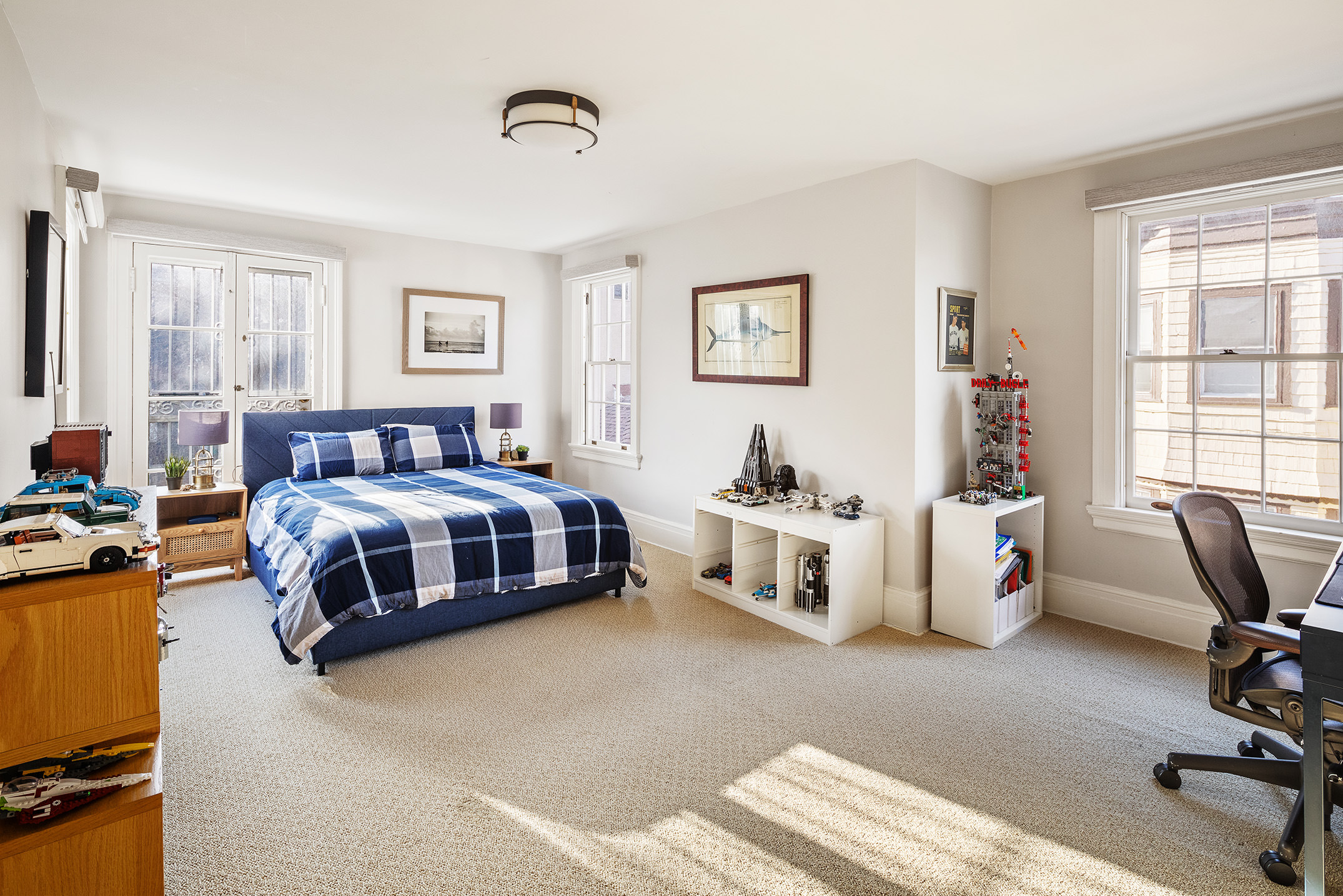 162 Argyle Road Brooklyn, NY 11218 - Photo 14 of 25 a bedroom with bed and a large window