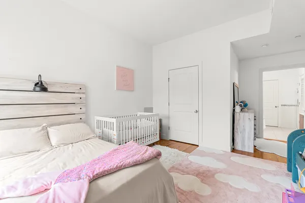 $1,299,000 | 310 Hammond Pond Parkway, Unit 301, Chestnut Hill, MA 02467