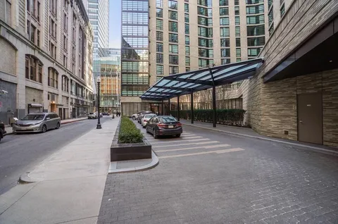 $2,250,000 | 580 Washington Street, Unit PH3, Boston, MA 02111