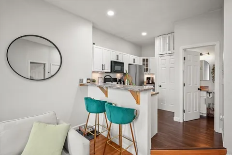 $649,999 | 549 Columbus Avenue, Unit 2, Boston, MA 02118