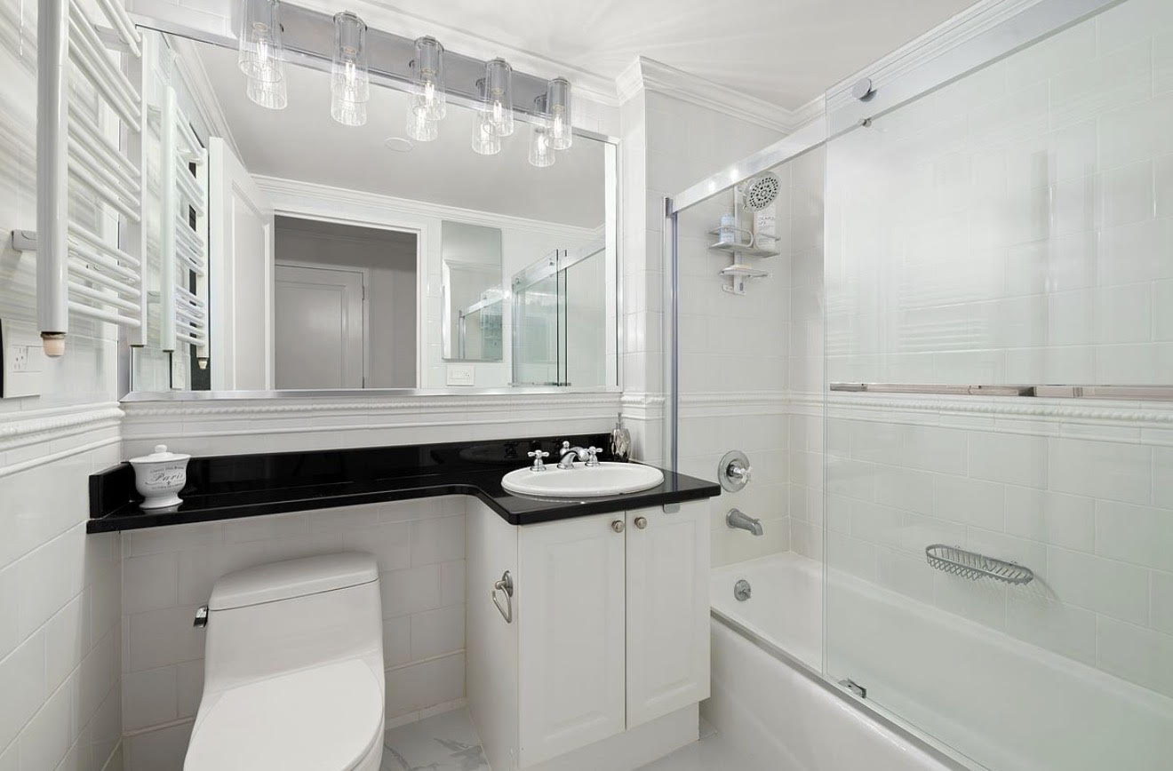 404 East 76th Street, Unit 6M Manhattan, NY 10021 - Photo 5 of 12