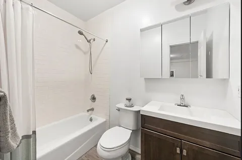 $5,500 | 318 Warren Street, Unit A17 | Cobble Hill