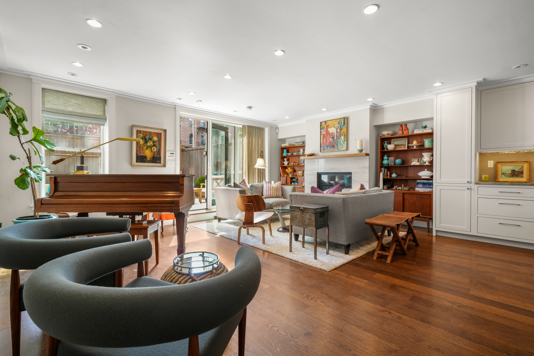 220 West Canton Street, Unit 1 Boston, MA 02116 - Photo 2 of 32