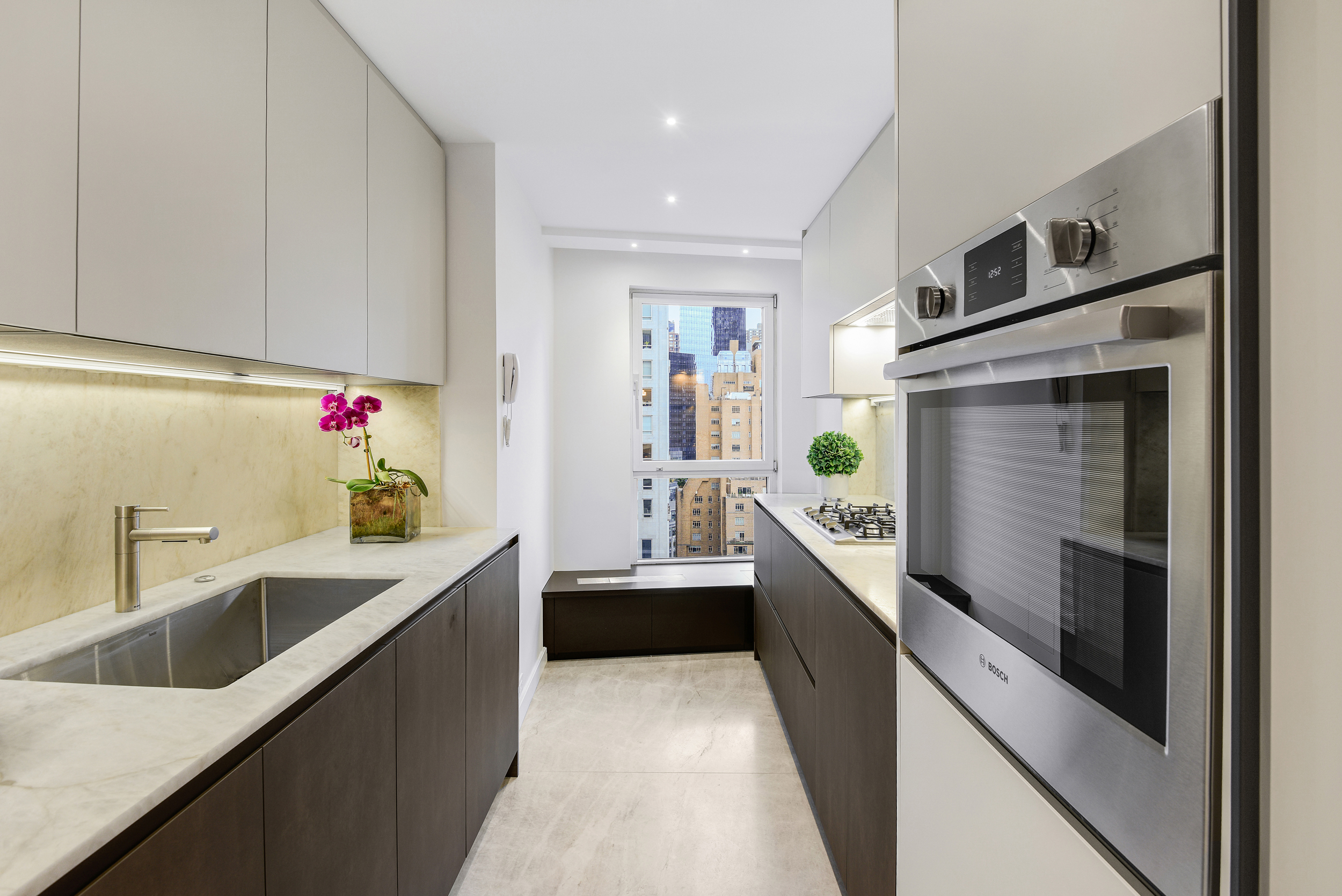 200 Central Park South, Unit 28B Manhattan, NY 10019 - Photo 8 of 21
