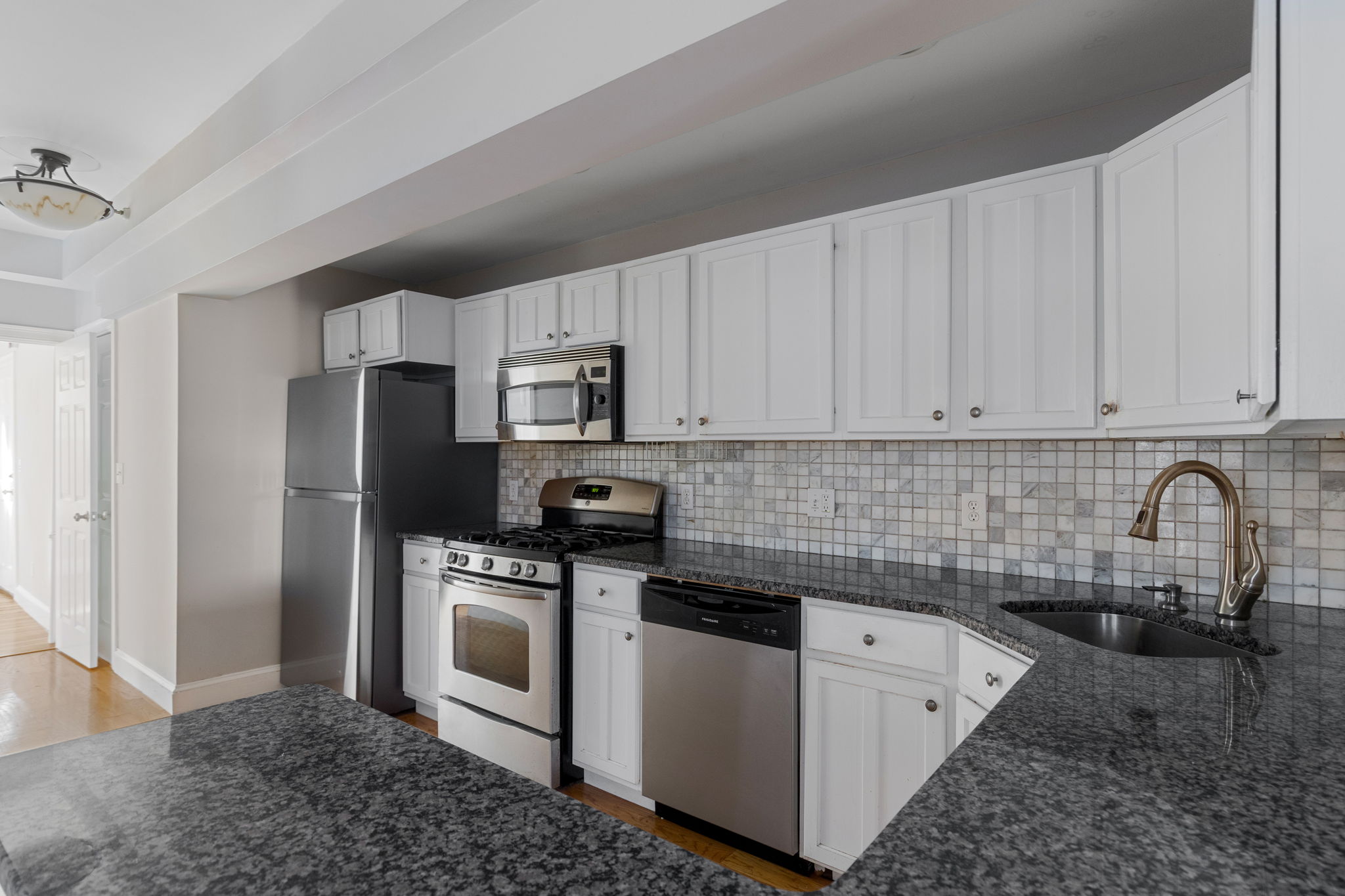 6 Porter Road, Unit 1L Cambridge, MA 02140 - Photo 8 of 18