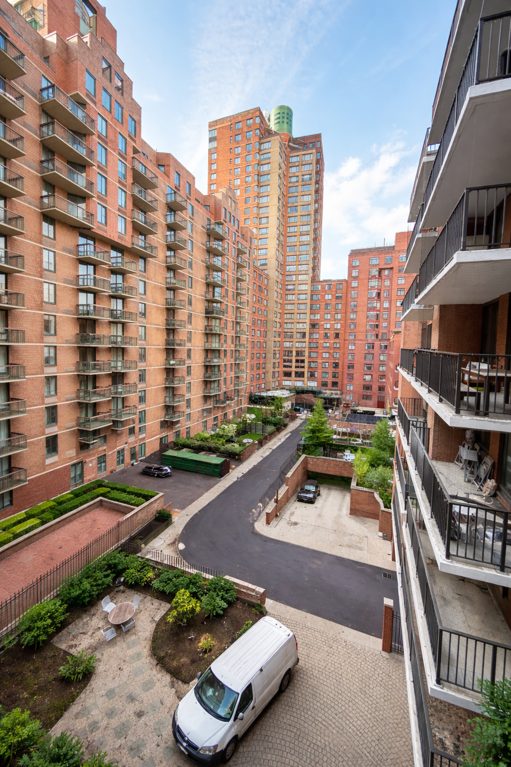 300 Albany Street, Unit 6O Manhattan, NY 10280 - Photo 6 of 7