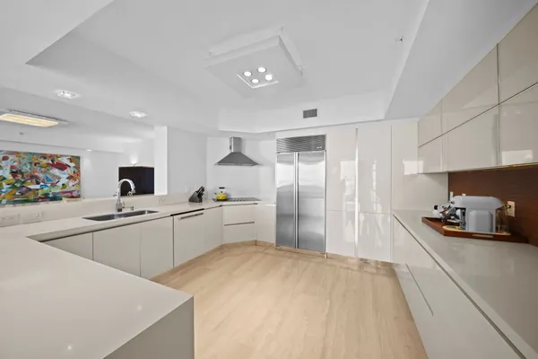 Contact Agent | 3301 Northeast 183rd Street, Unit 2606, Aventura, FL 33160