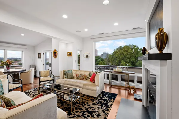 $1,220,000 | 327 Warren Avenue, Unit J, Baltimore, MD 21230