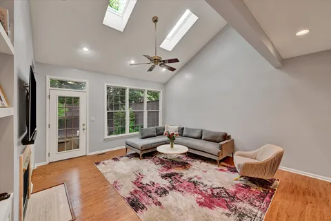 $739,000 | Courtyard Circle, Baltimore, MD 21208
