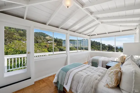 $3,680,000 | 40 Laurel Avenue, Stinson Beach, CA 94970