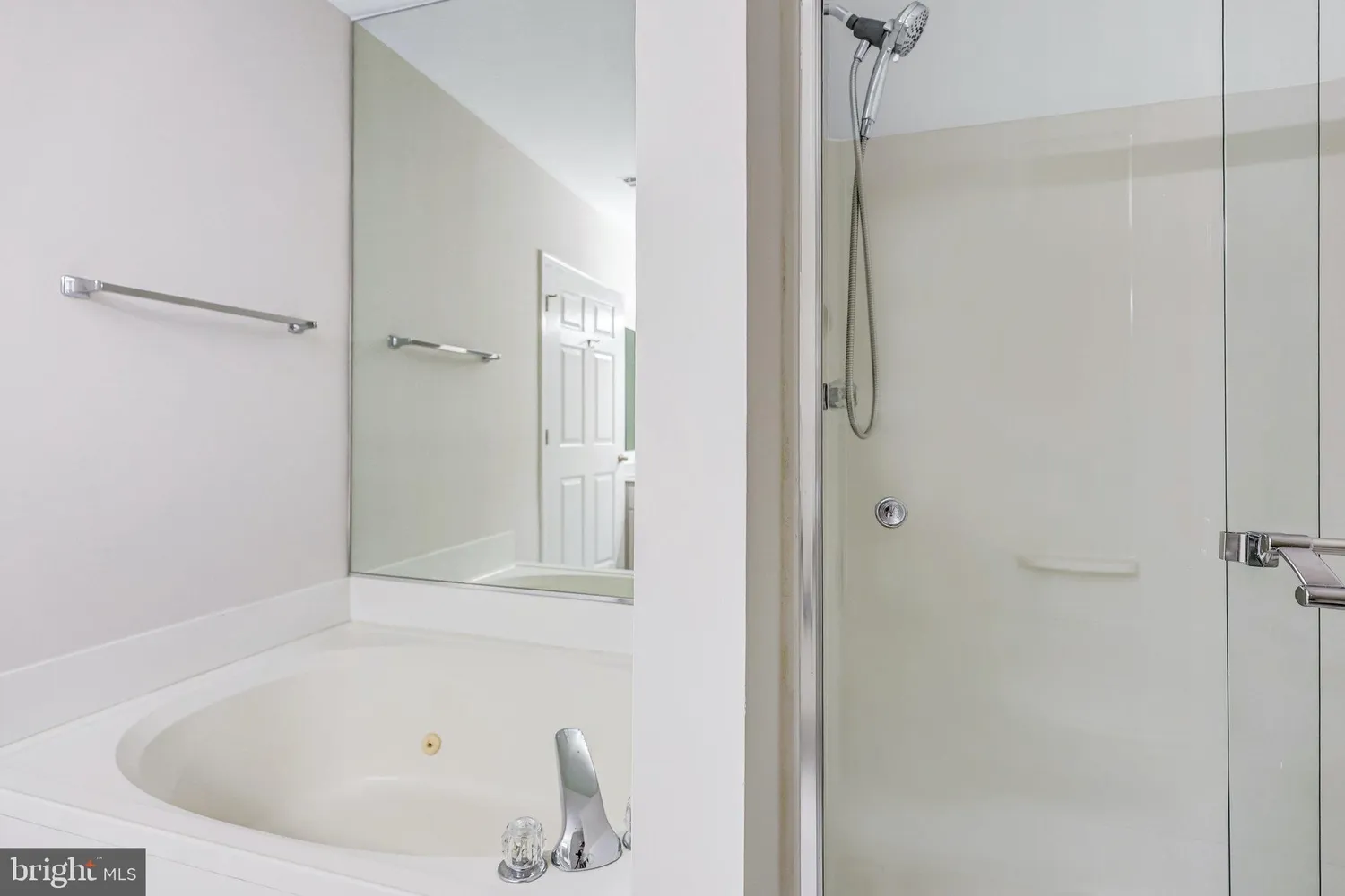 a bathroom with a tub