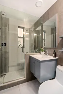 $990,000 | 100 Bank Street, Unit 1A | West Village