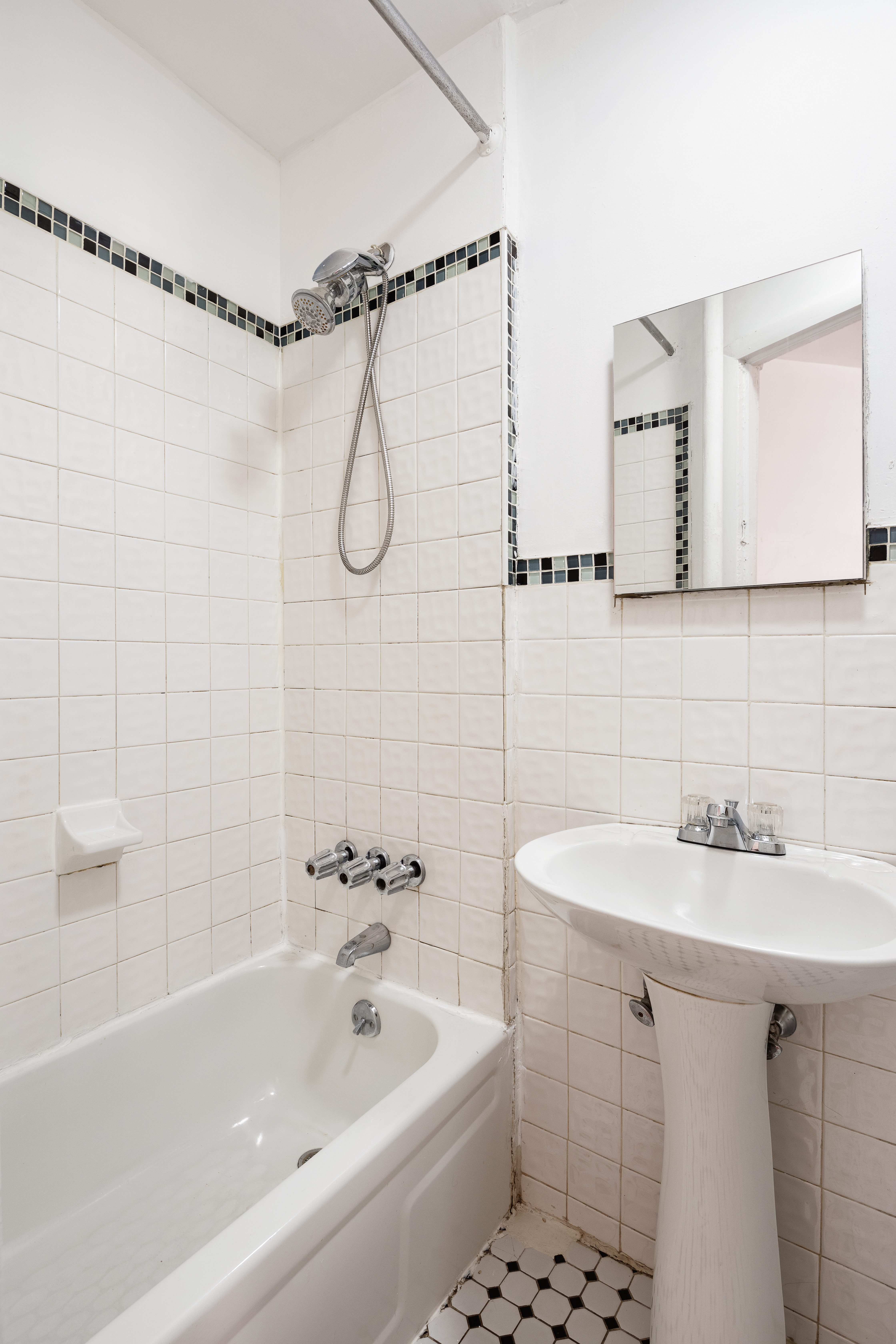 119 Calyer Street Brooklyn, NY 11222 - Photo 10 of 16