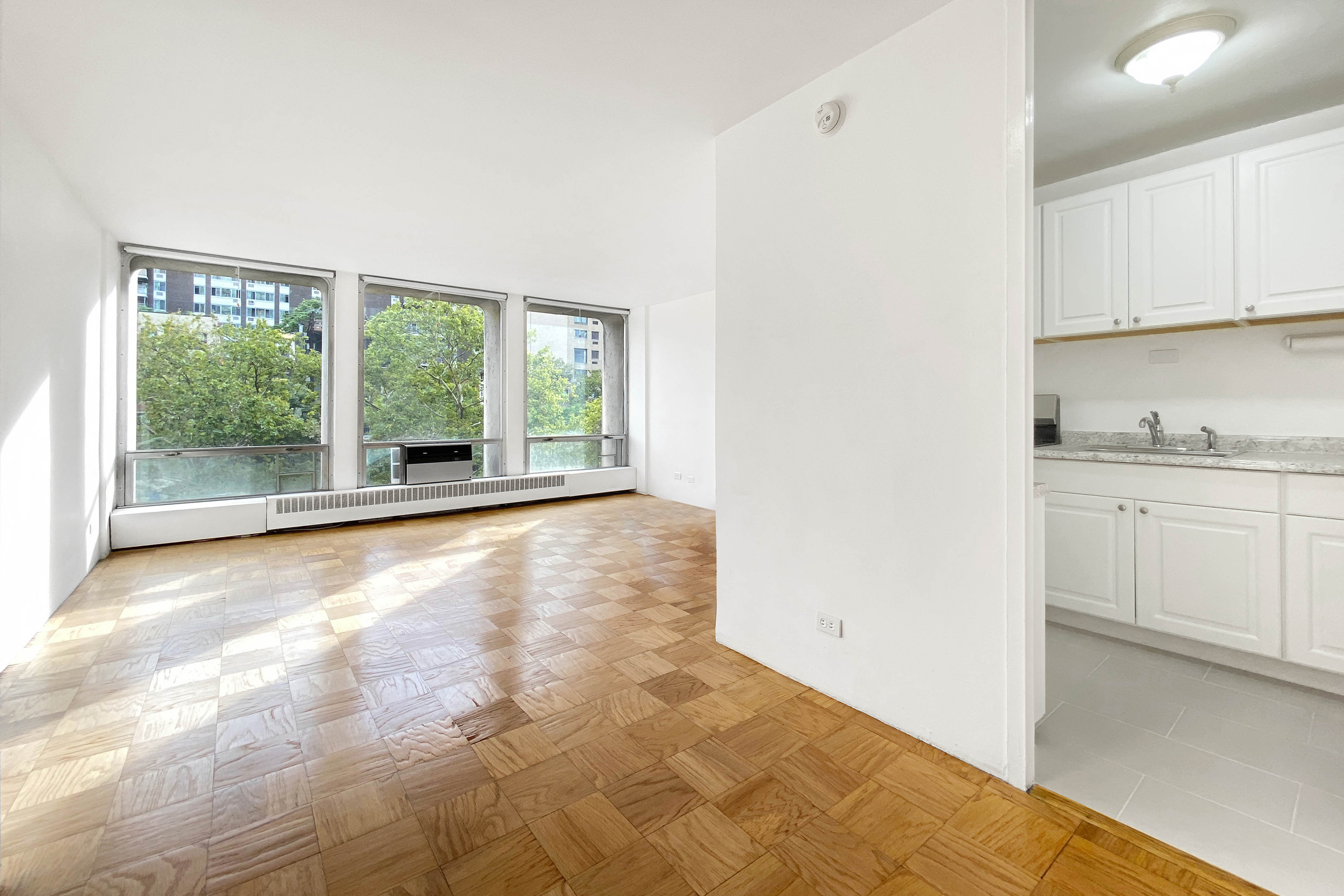 333 East 30th Street, Unit 3H Manhattan, NY 10016 - Photo 3 of 13