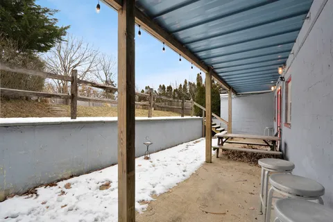 $3,650,000 | 87 North Road, Hampton Bays, NY 11946