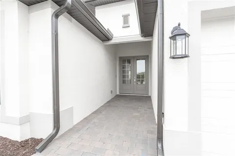 $769,777 | 19706 Fox Grv Drive, Estero, FL 33928