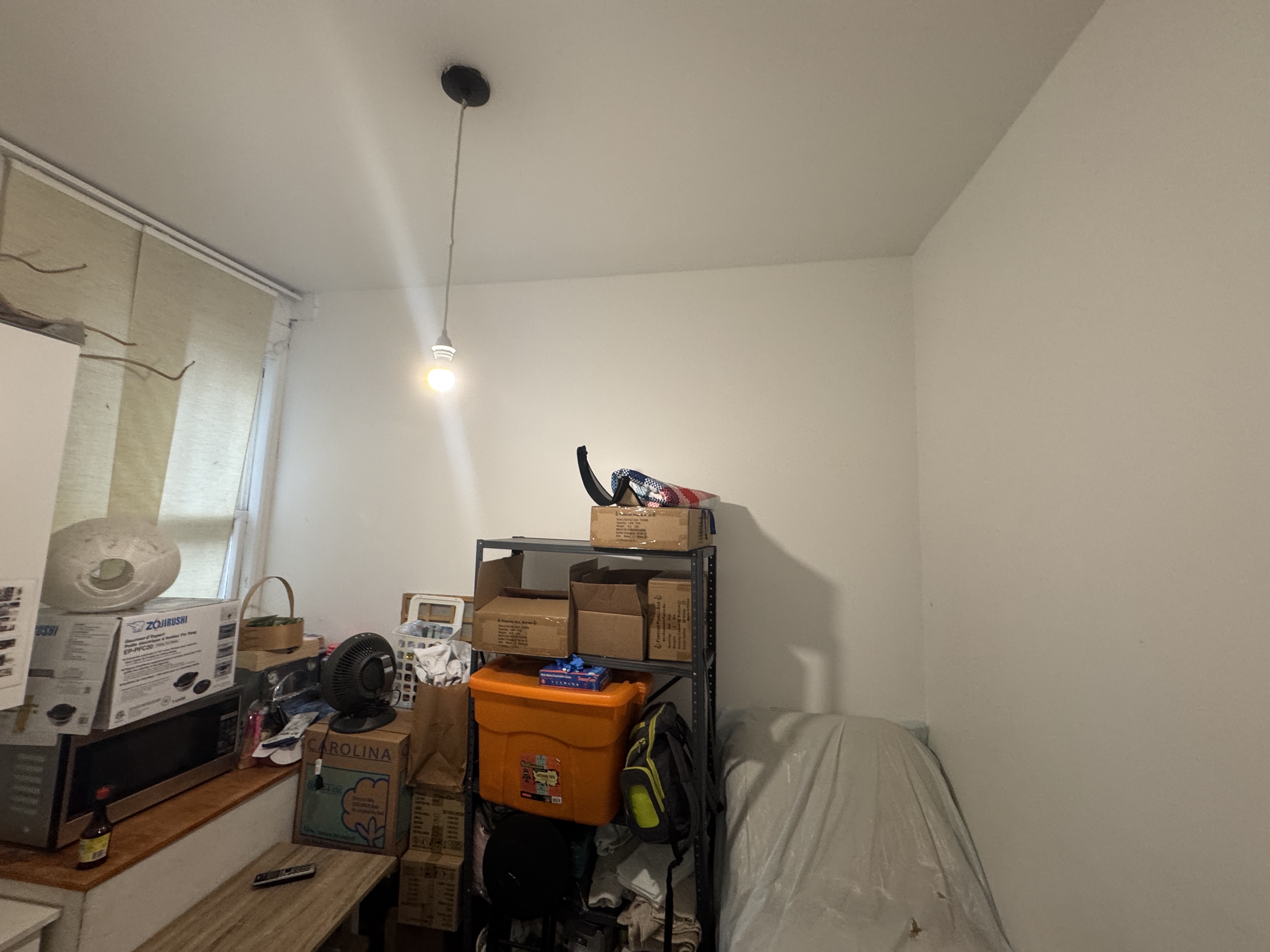 211 Steiner Street San Francisco, CA 94117 - Photo 8 of 15 a room with furniture and a mirror