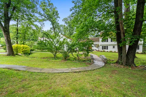 Contact Agent | 6613 Bradley Boulevard, Bethesda, MD 20817