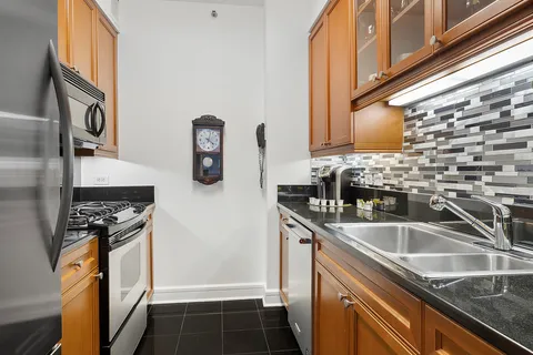 $5,500 | 220 Riverside Boulevard, Unit 3E | Upper West Side