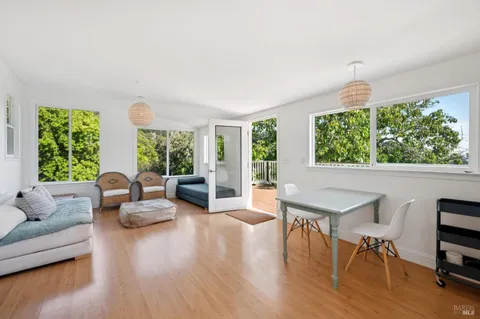 $3,680,000 | 40 Laurel Avenue, Stinson Beach, CA 94970