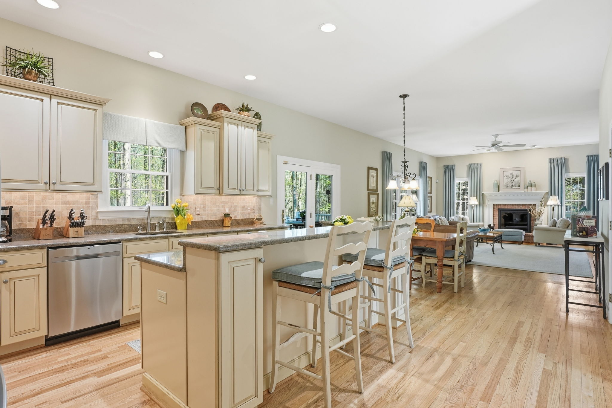 2012 Cortland Road Davidsonville, MD 21035 - Photo 7 of 57