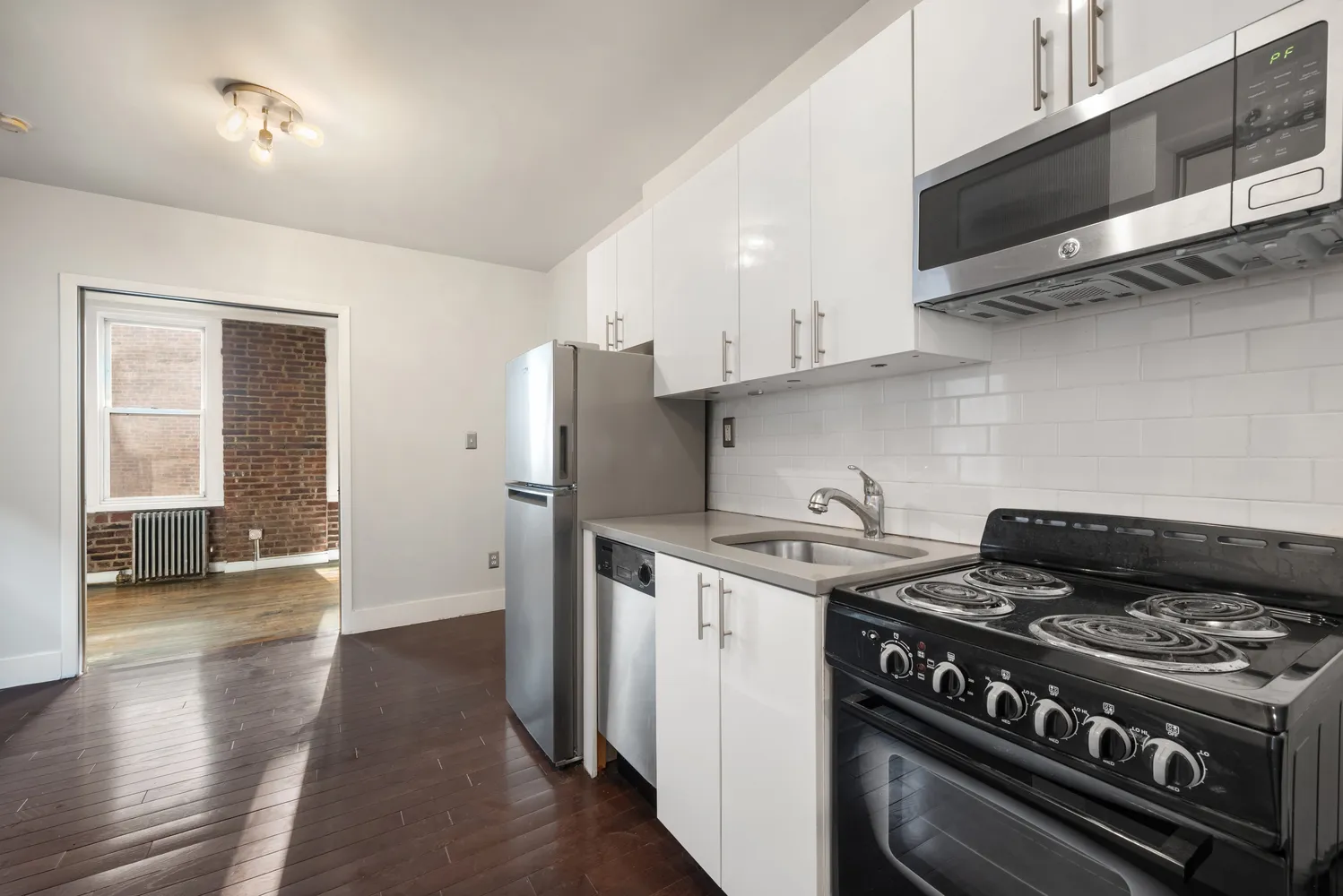 $4,675 | 57 Spring Street, Unit 3 | NoLita