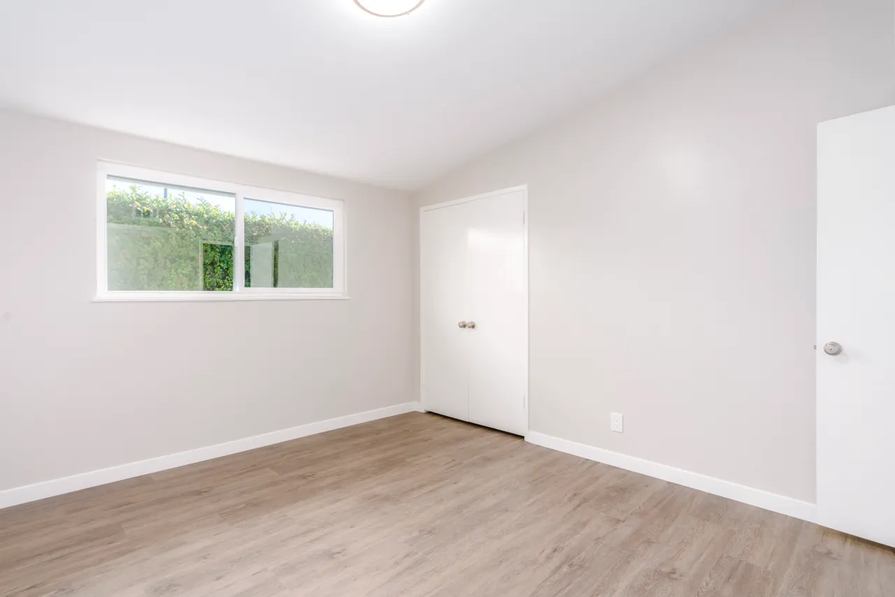 $4,995 | 2391 Westminster Avenue, Costa Mesa, CA 92627