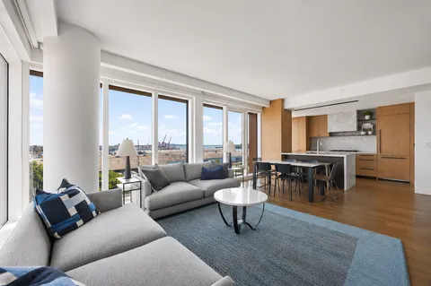 $2,195,000 | 50 Bridge Park Drive, Unit 7D | Brooklyn Heights
