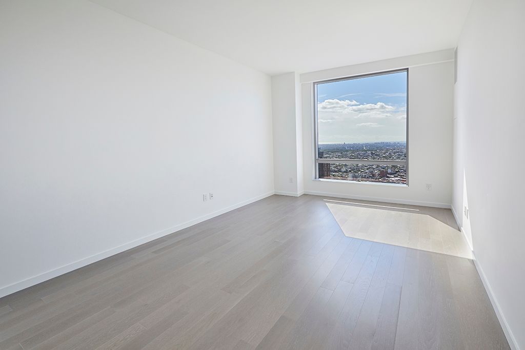 $5,600 | 1 City Point, Unit 66J | Downtown Brooklyn