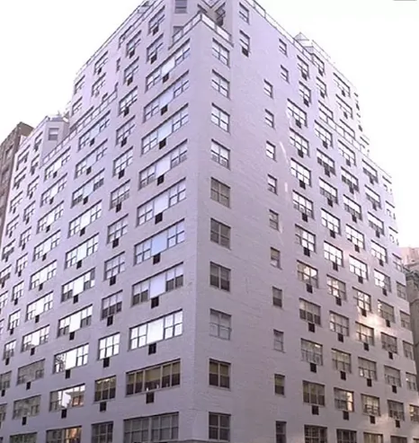 $1,250,000 | 20 East 68th Street, Unit 11B | Lenox Hill