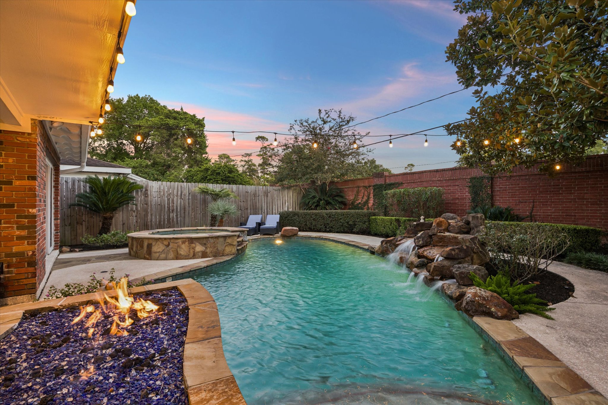 13723 Taylorcrest Road Houston, TX 77079 - Photo 34 of 42 Gallery Image 34