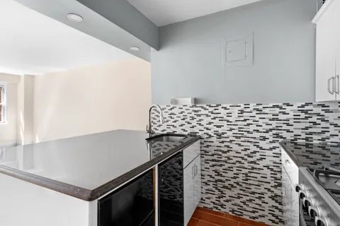 $499,000 | 101 West 12th Street, Unit 3E | West Village