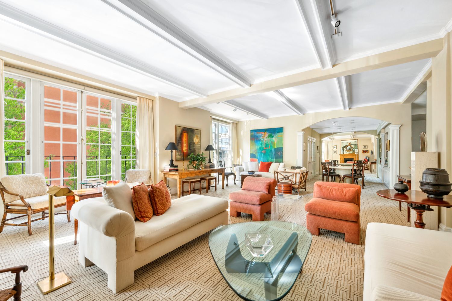 $1,800,000 | 130 East 67th Street, Unit 2A | Lenox Hill