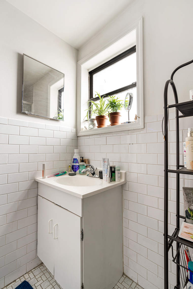 200 Allen Street, Unit 4R Manhattan, NY 10002 - Photo 8 of 8