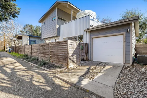 $515,000 | 1402 Singleton Avenue, Unit B, Austin, TX 78702