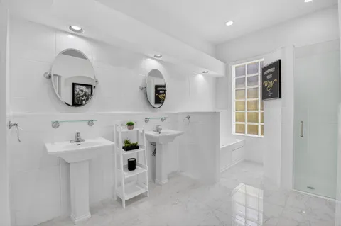 $899,000 | 6439 Northwest 43rd Terrace, Boca Raton, FL 33496