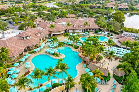 $1,299,900 | 8062 Signature Club Circle, Unit 201, Naples, FL 34113