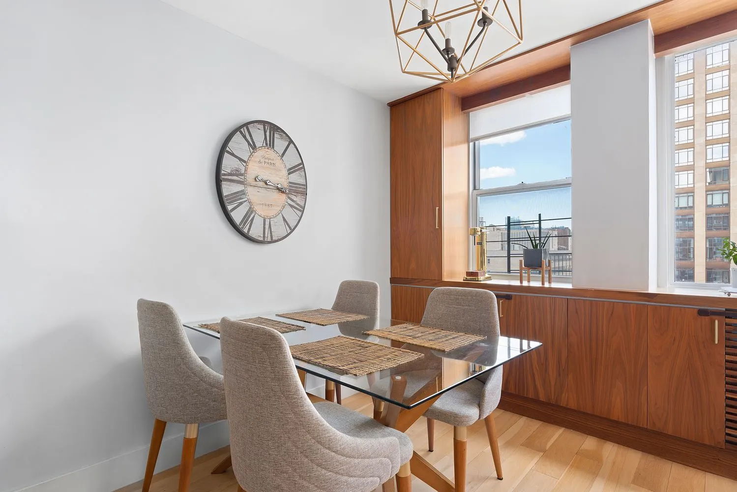 $3,399,995 | 32 Gramercy Park South, Unit 12DG | Gramercy