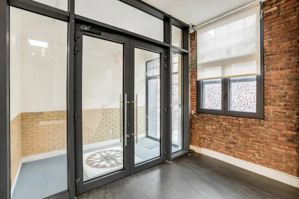 $3,500 | 535 DeKalb Avenue, Unit 1A | Bedford-Stuyvesant