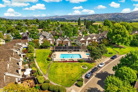 $1,699,000 | 1866 Oak Circle, Yountville, CA 94599