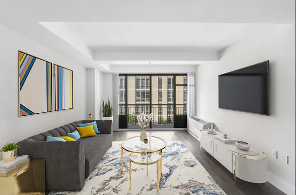 $8,500 | 354 East 91st Street, Unit 902 | Upper East Side