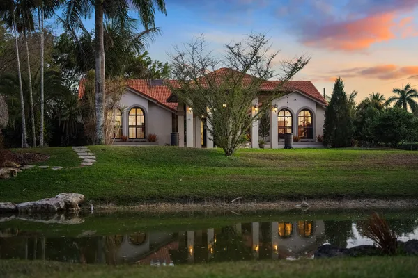 $2,300,000 | 18950 Southwest 59th Street, Southwest Ranches, FL 33332