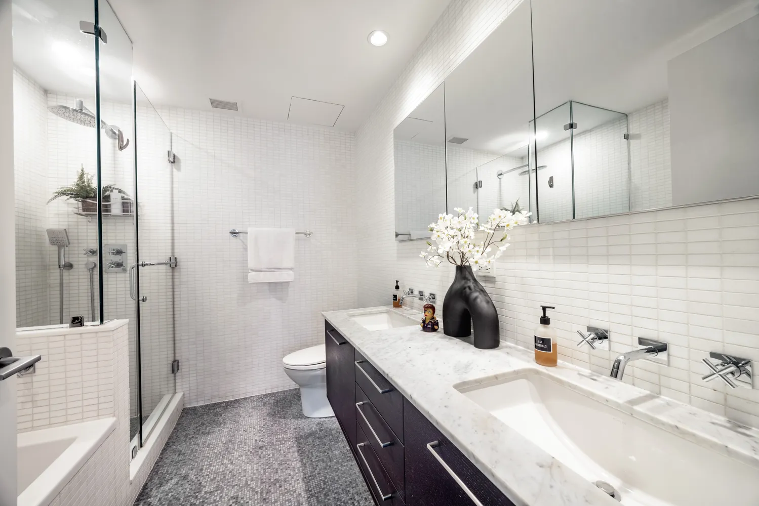 $1,995,000 | 27 West 19th Street, Unit 6 | Flatiron